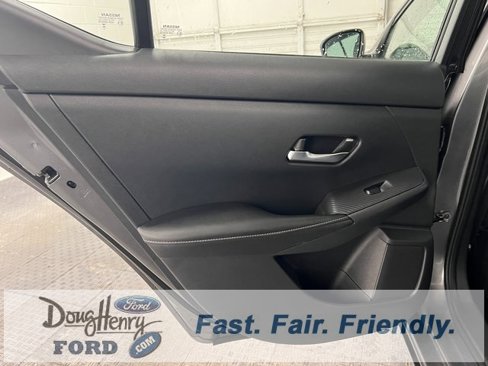Used 2023 Nissan Sentra SV image 28
