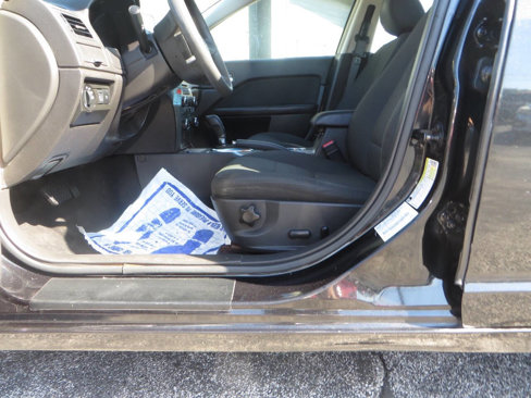 Used 2012 Ford Fusion SE image 12