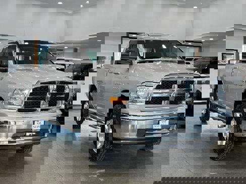 Used 2012 RAM 1500 Classic SLT image 3