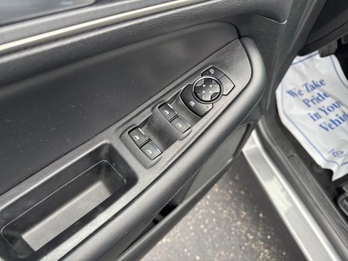 Used 2023 Ford Edge SEL image 11