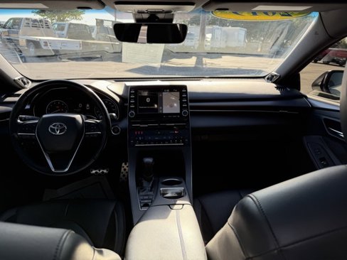 Used 2019 Toyota Avalon Touring w/ Advanced Safety Package image 9
