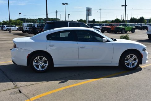 Used 2022 Dodge Charger SXT image 4