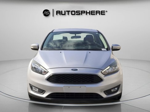 Used 2017 Ford Focus SEL image 2