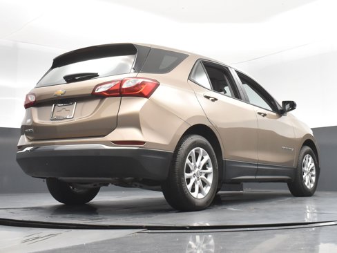 Used 2018 Chevrolet Equinox LS image 14