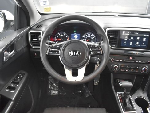 Used 2022 Kia Sportage LX image 12