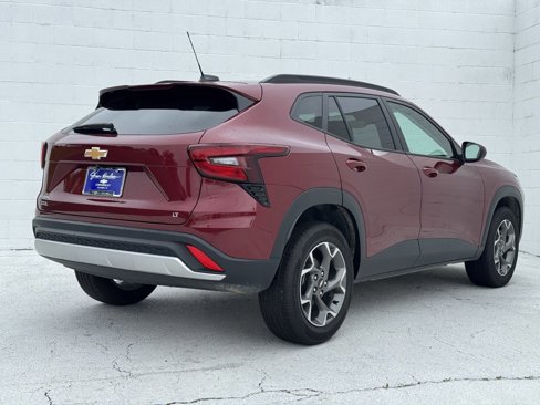 Used 2024 Chevrolet Trax LT image 12