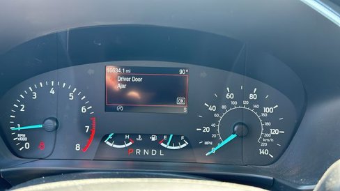 Used 2022 Ford Escape SE w/ SE Sport Appearance Package image 18