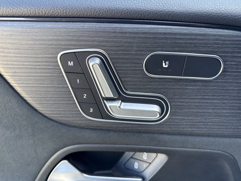 Certified 2021 Mercedes-Benz GLB 250 image 18