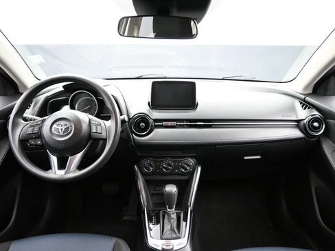 Used 2018 Toyota Yaris iA image 23