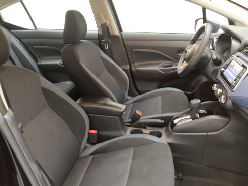 Used 2023 Nissan Versa SV image 21