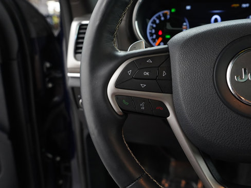 Used 2017 Jeep Grand Cherokee Overland image 22