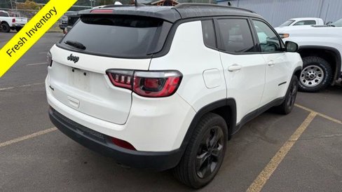 Used 2018 Jeep Compass Latitude w/ Popular Equipment Group image 3