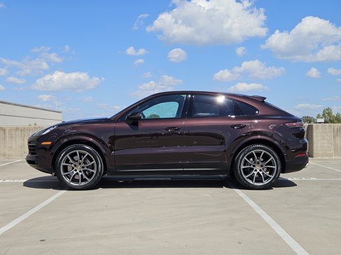 Certified 2021 Porsche Cayenne Coupe image 2