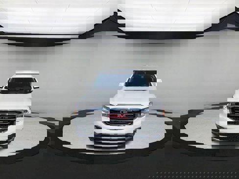 Used 2019 GMC Acadia SLE image 3