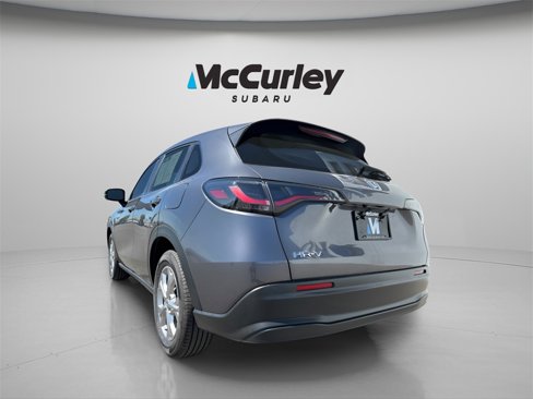 Used 2023 Honda HR-V LX image 3