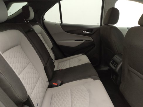 Used 2020 Chevrolet Equinox LS w/ LS Convenience Package image 19