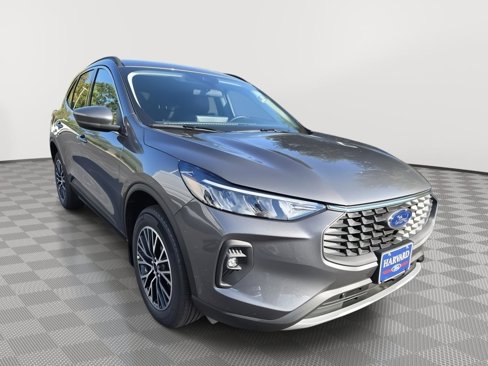 New 2025 Ford Escape SE image 1