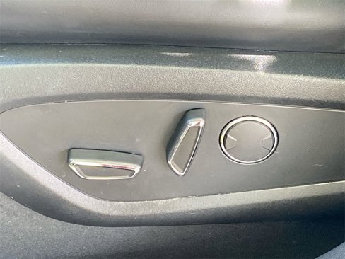 Used 2019 Lincoln Nautilus Reserve image 33