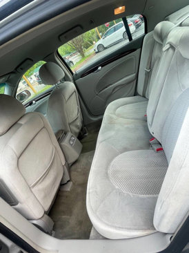 Used 2008 Buick Lucerne CX image 14