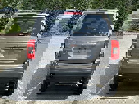 Used 2016 Jeep Patriot 75th Anniversary w/ Power Value Group image 4