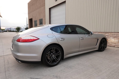 Used 2013 Porsche Panamera 4S image 8