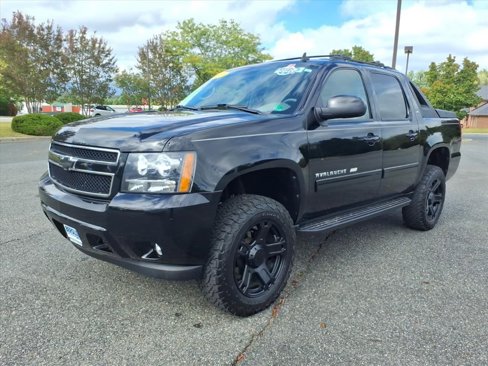 Used 2012 Chevrolet Avalanche LT image 16