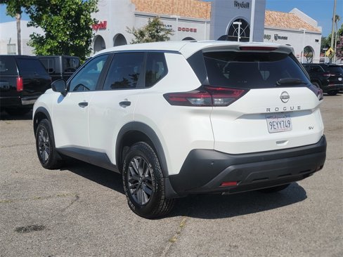 Used 2023 Nissan Rogue S image 6