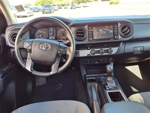 Used 2022 Toyota Tacoma SR image 17