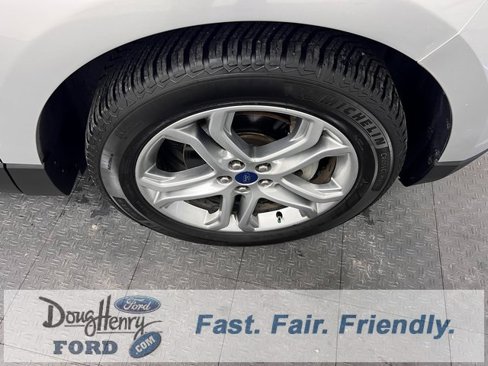 Used 2017 Ford Edge Titanium w/ Technology Package image 16