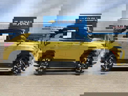 Used 2023 Chevrolet TrailBlazer RS w/ Sun and Liftgate Package image 6