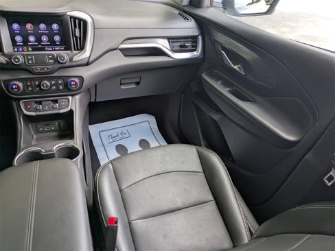 Used 2024 GMC Terrain SLT image 24