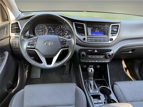 Used 2017 Hyundai Tucson Sport image 6