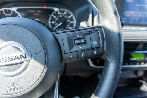 Used 2021 Nissan Rogue SV image 23