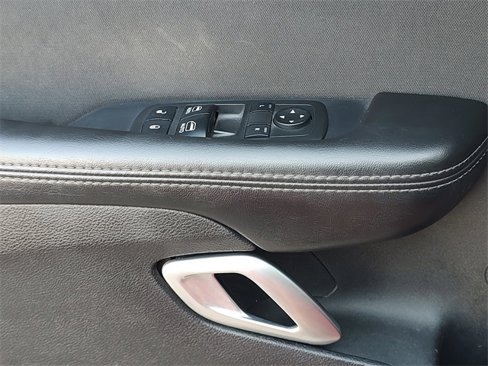 Certified 2018 Dodge Challenger SXT w/ Blacktop Package image 27