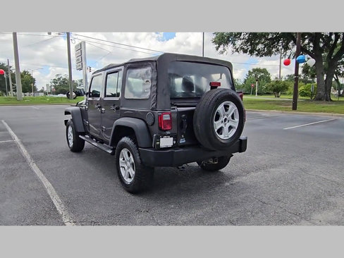 Used 2014 Jeep Wrangler Unlimited Sport image 29
