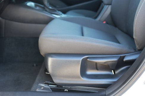 Used 2024 Toyota Corolla LE image 9