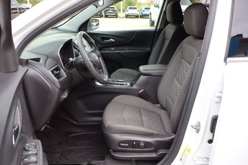 Used 2019 Chevrolet Equinox LT w/ LPO, Floor Liner Package image 8