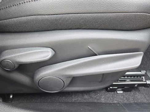 New 2025 Jeep Compass Latitude image 7