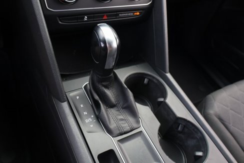 Used 2018 Volkswagen Atlas S image 26