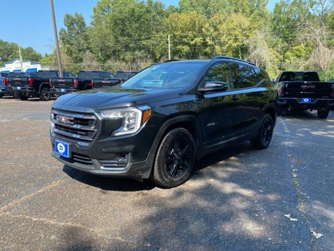Used 2022 GMC Terrain AT4 w/ Infotainment Package II image 3