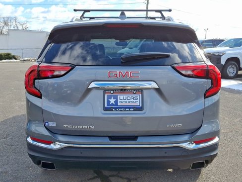 Used 2020 GMC Terrain SLT w/ Preferred Package image 10