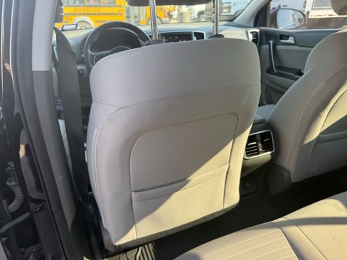 Used 2018 Kia Sportage LX w/ LX Popular Package image 14