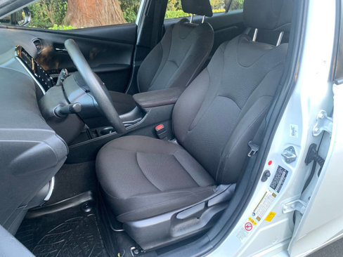 Used 2020 Toyota Prius LE image 13