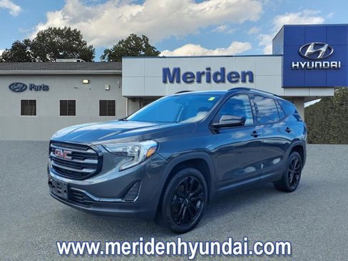 Used 2020 GMC Terrain SLE w/ Driver Convenience Package image 1
