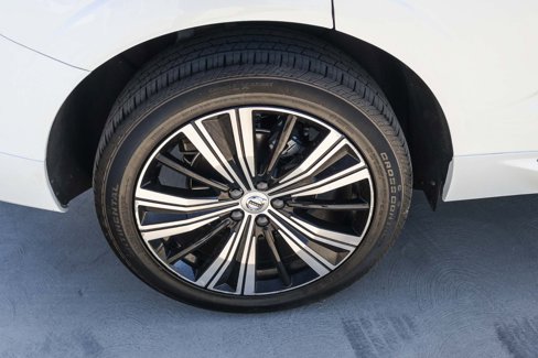 Used 2023 Volvo XC60 B5 Plus w/ Climate Package image 8