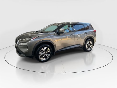 Used 2021 Nissan Rogue SV image 3