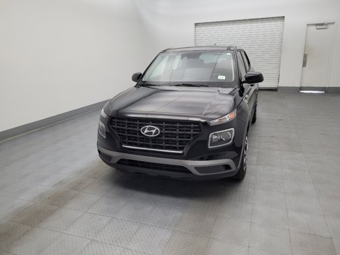 Used 2020 Hyundai Venue SE image 15