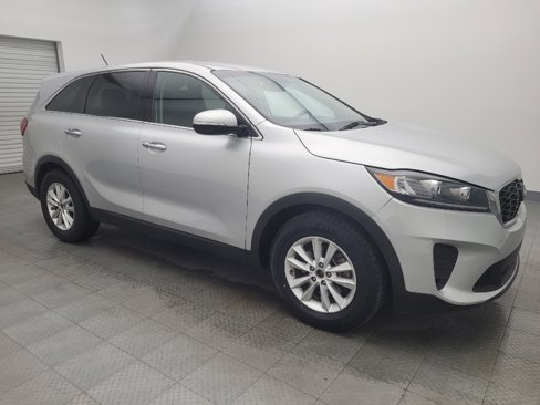 Used 2020 Kia Sorento LX image 11