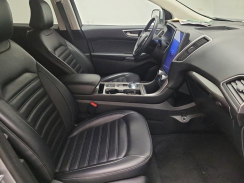 Used 2024 Ford Edge SEL image 21