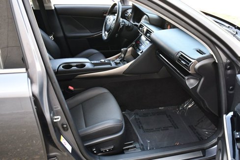 Used 2018 Lexus IS 300 image 18